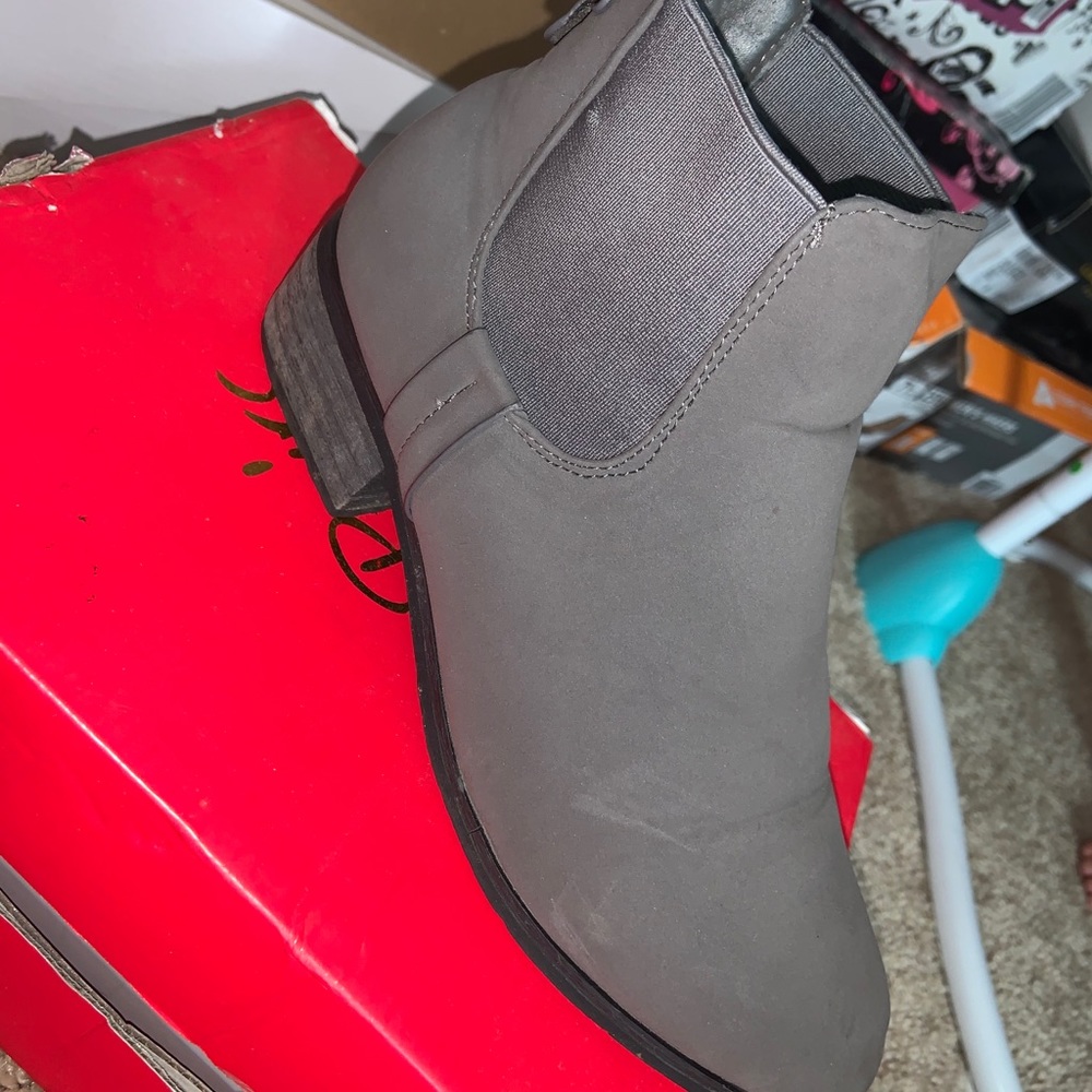 Ankle boots.
